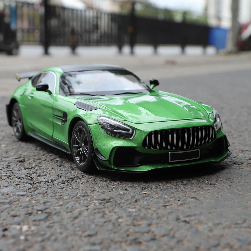 Big Size 1:18 GTR Alloy model die-cast sports car Sound Light Pull back Acousto-optic simulation Collect Gift Ornam