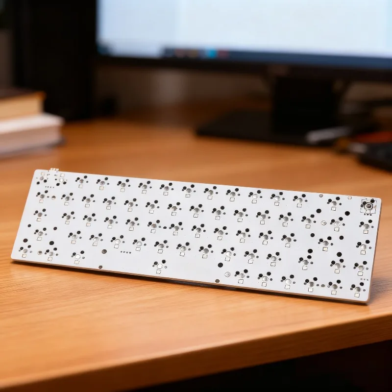 

68 Tri-mode Keyboard PCB Board Customized RGB Hot Swap Single Mode 65% PCB Board Supports VIA QMK Mechanical Keyboard PCB Board