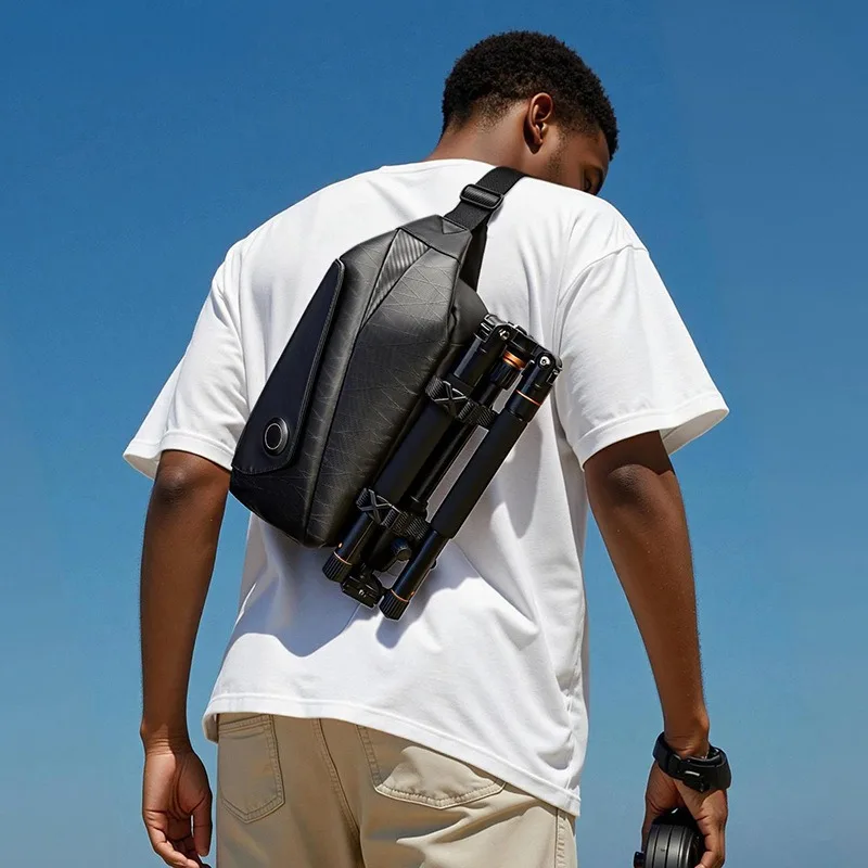 High quality, trendy, lightweight, luxurious, thick and multifunctional digital device portable storage bag, camera chest bag, t