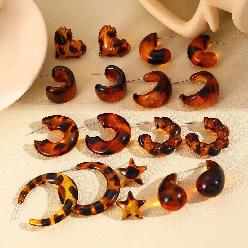 Vintage Brown Acrylic Hoop Earrings for Women 2024 New C-Shaped Leopard Print Personality Earrings Aesthetic Jewelry Accessories