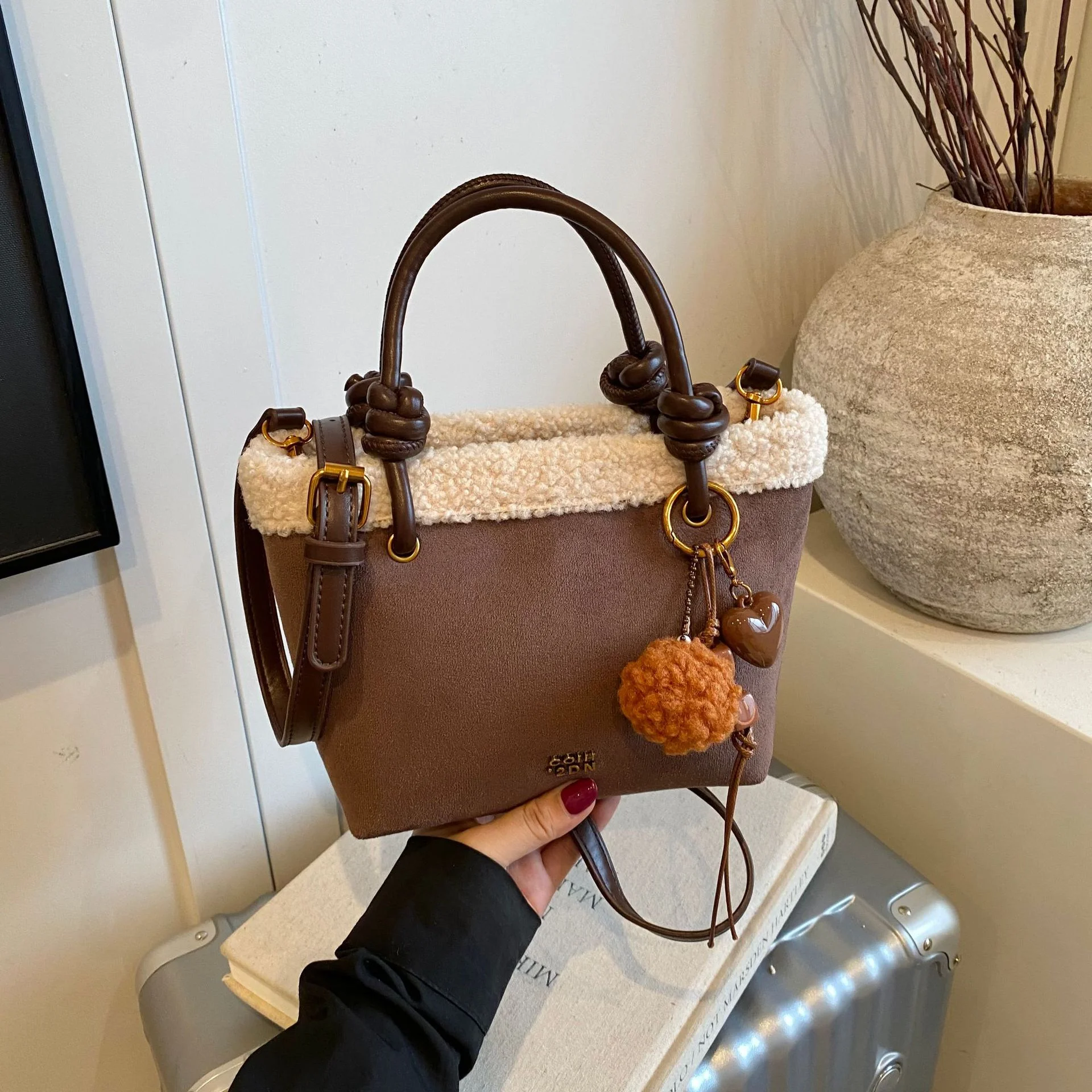 خمر فو الجلد المدبوغ صوف الضأن الربط صغيرة واحدة حقائب كتف حقائب اليد النسائية الخريف الشتاء جديد بسيط اليومية حقيبة ساعي #3