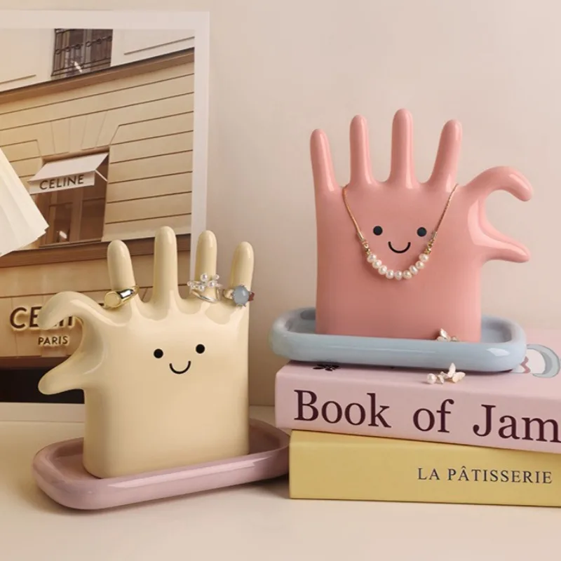 

Симпатичная фигурка на палец в форме сердца, держатель для колец для хранения ювелирных изделий, элегантный настольный органайзер, креативный домашний декор, подарок для женщин