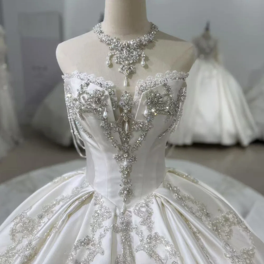 

Свадебное платье-бальное платье с вырезом «сердечко», без рукавов, с шнуровкой на спине, из атласа, с кристаллами, на заказ