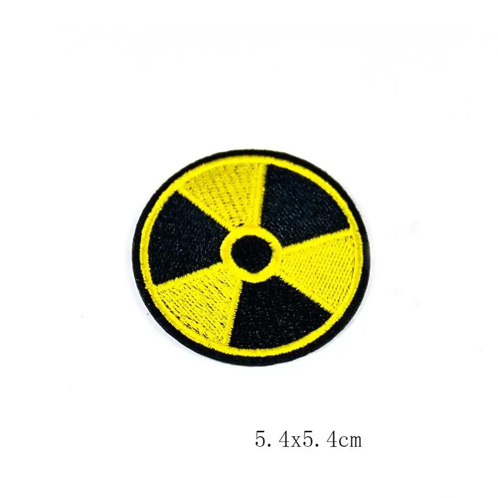 Cernobil nucleare segnale pericoloso teschio Patch nucleare ricamo cucito a soffietto ferro verde su Applique adesivo in tessuto fai da te