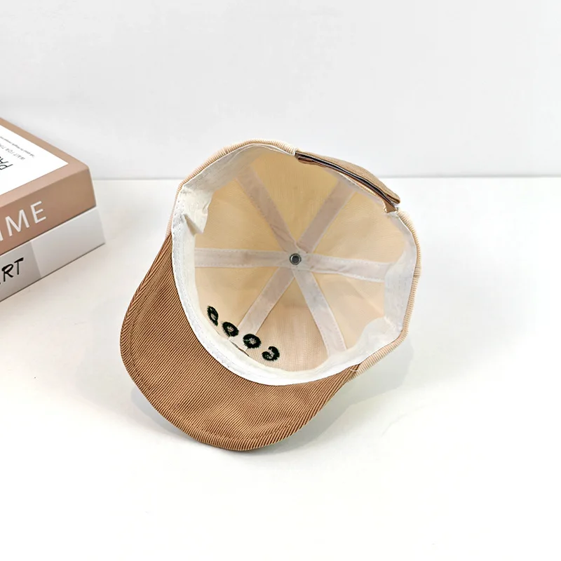 Cartoon Dog Bambini Cappello con lingua d'anatra Morbido Eaved Bambini Berretto con visiera 1-4 anni Ragazzo Ragazza Autunno Cappelli da baseball in velluto a coste Visiere parasole per bambini