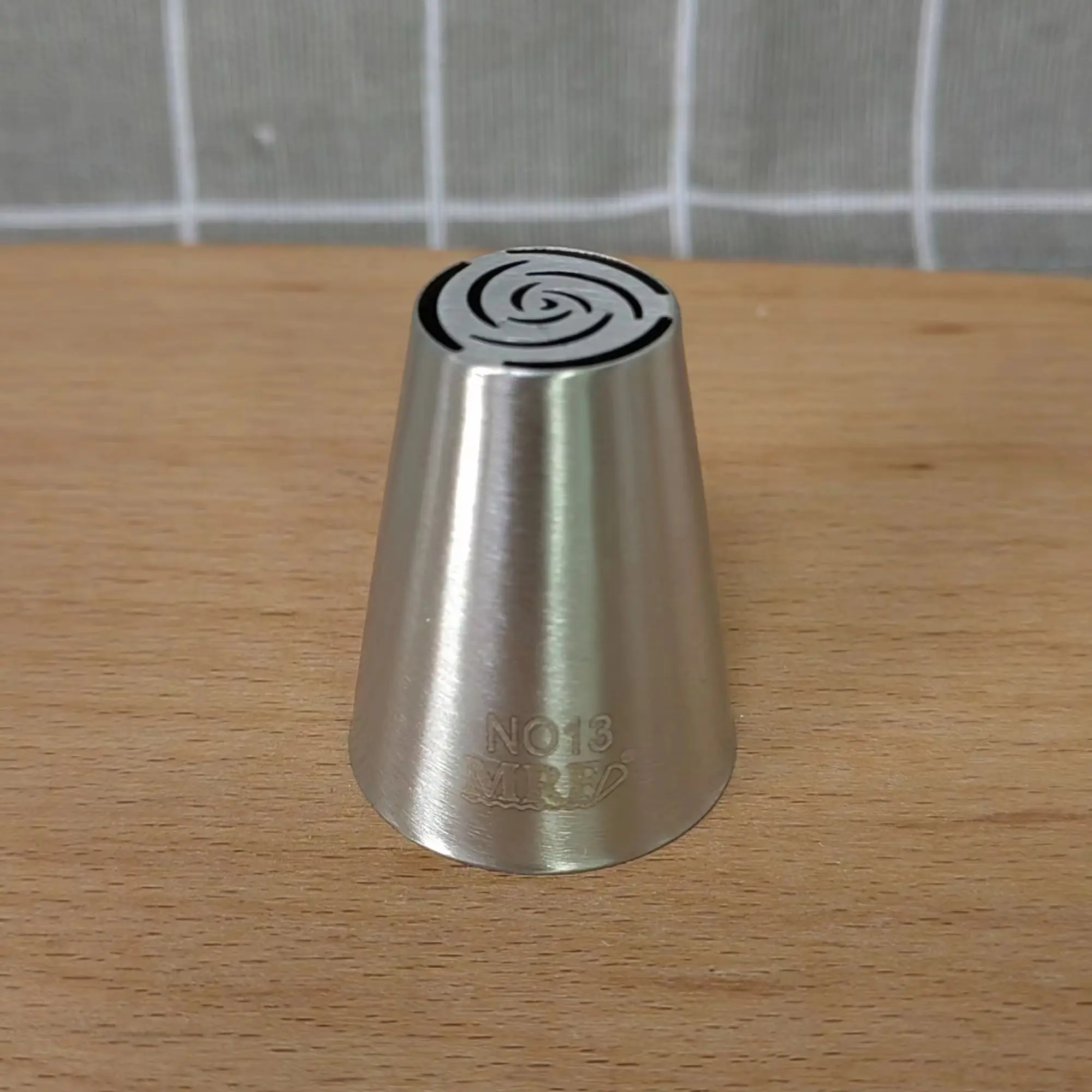 MRF 1PCS Stainless Steel 18/8 Standard Rose Flower Pastry Icing Tip,Sweetly Cupcake Buttercream Piping Nozzle HBNO13