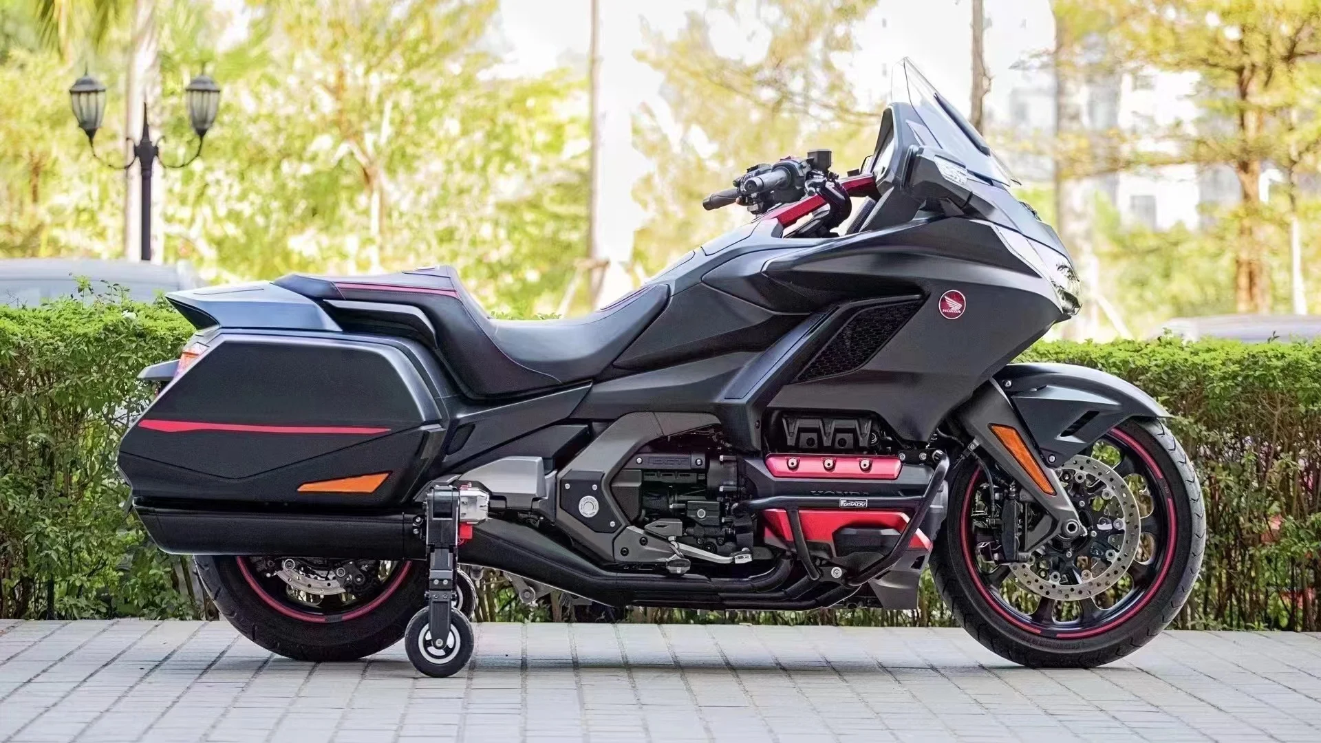 STLFLegup Leanding gear installation Motorcycle fit for Indian Chief Chieftian road glide Auxiliary parking bracket landing whee
