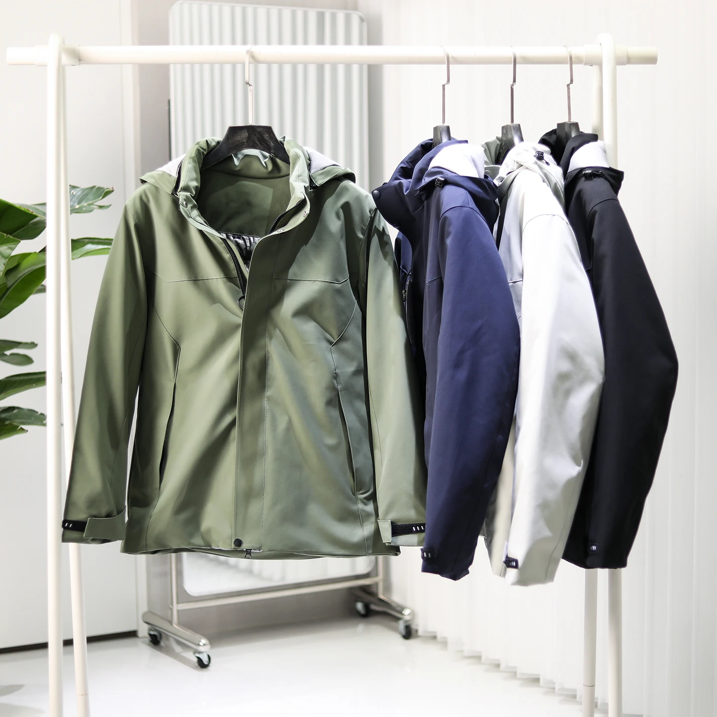 

Мужская зимняя куртка для активного отдыха: легкая, водонепроницаемая, ветрозащитная, теплая, со светоотражающими элементами, с капюшоном, на пуху, стандартный крой, городской повседневный стиль