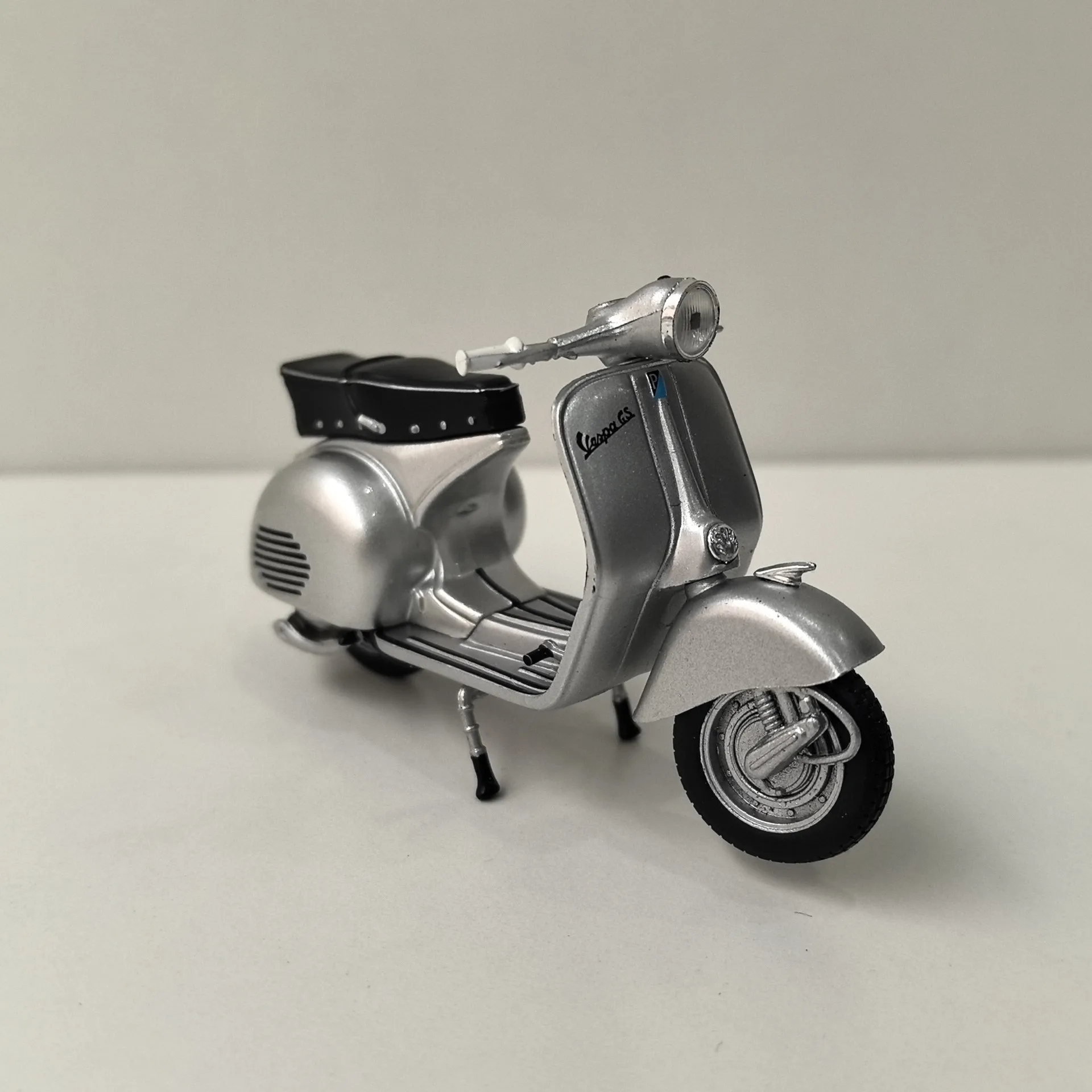 دييكاست IXO 1/24 مقياس فيسبا 150 GS سبيكة سيارة نموذج تحصيل لعبة هدية تذكارية عرض حلية