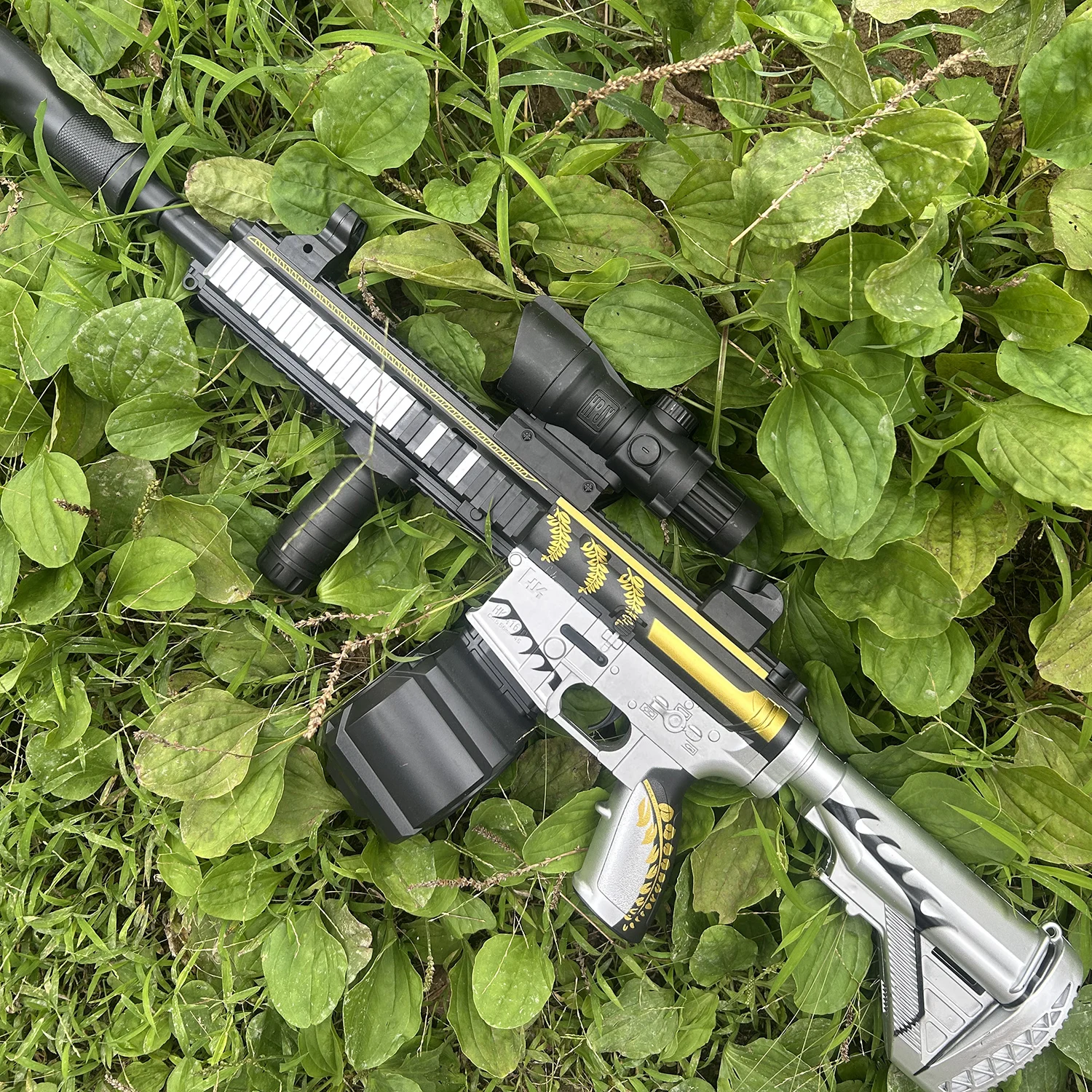 M416 Mode de traction manuel classique avec grand Tempeh élastique qui peut lancer une balle de gel jouet pistolet garçon jouet d'extérieur cadeau de vacances de Noël