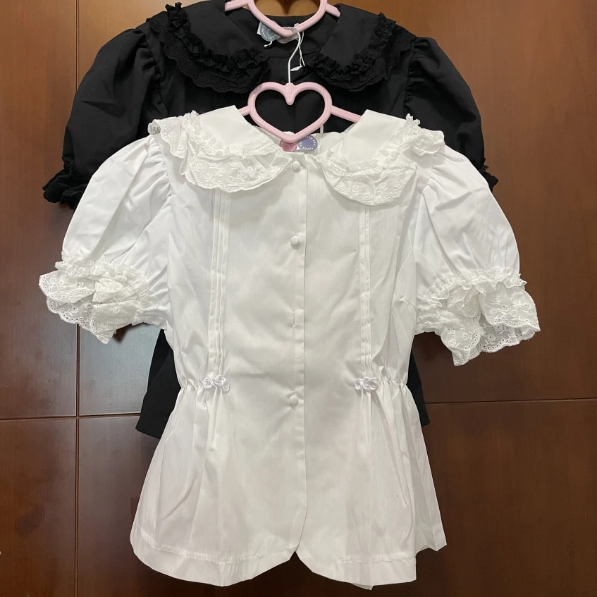 Camisas victorianas Kawaii Lolita para mujer, blusas góticas de encaje con volantes, cuello de Peter Pan rosa, blusas de manga larga extraíbles, Tops dulces