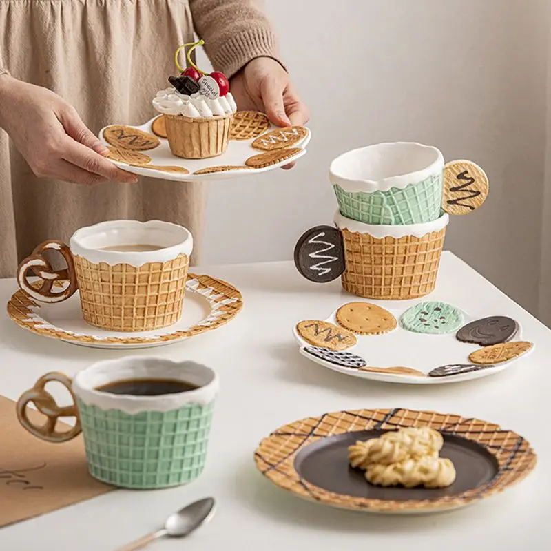 Taza de marca de cerámica, juego de té de celebridades hermosas, galletas extrañas, utensilios de té de la tarde, galletas, Soda, pan, tazas de leche, taza divertida