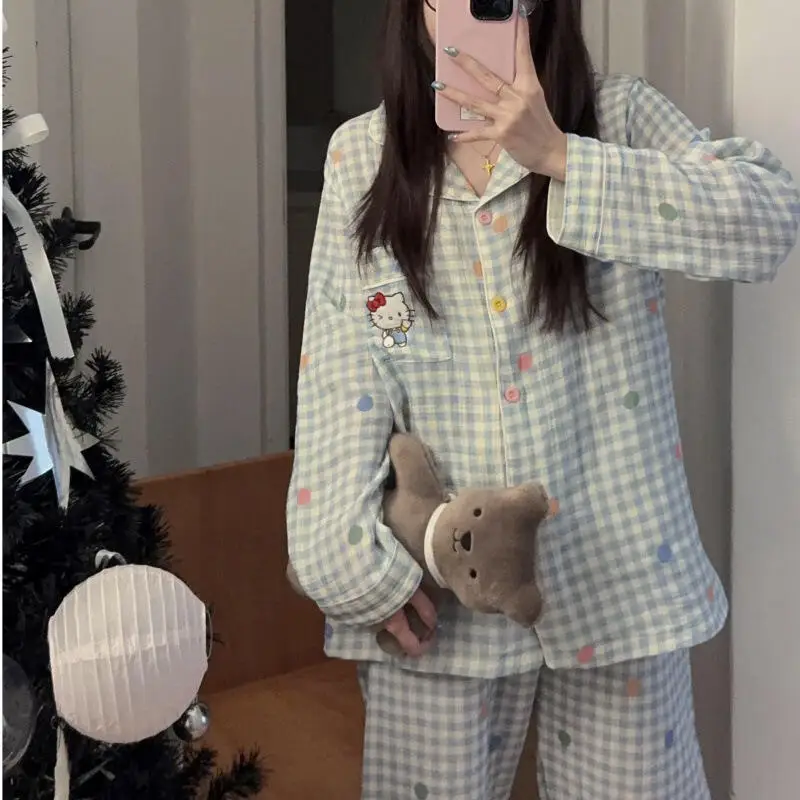 

Милый пижамный комплект с вышивкой Hellokitty, стиль Харадзюку, кавайный комплект из 2 предметов, пижамы из плотного флиса, зимняя мода, новинка 2025 г.