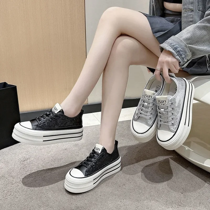 Nowe damskie luksusowe buty na platformie projektant Bling modne trampki damskie sznurowane buty wulkanizowane Zapatos Para Mujeres