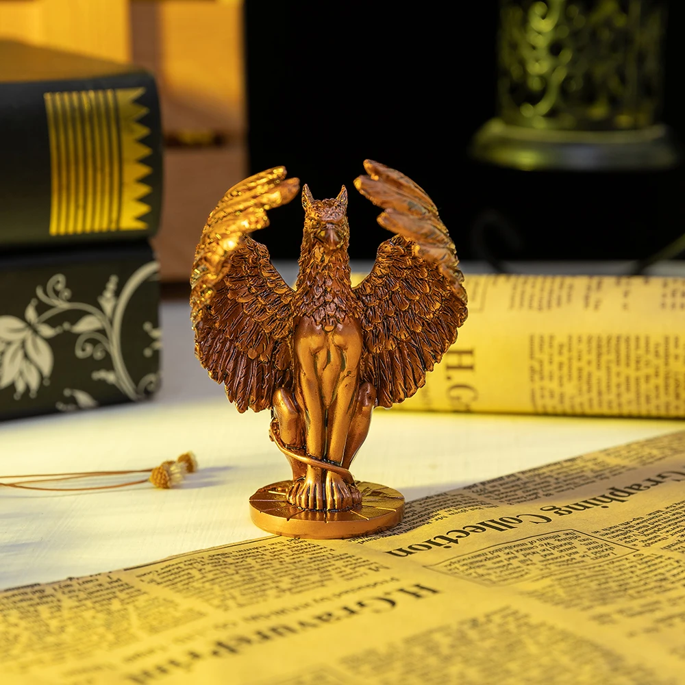 Mythological Griffin Figurine Griffindo Figure Resin Craft Desktop Accessories Room Decor Ornament  Gift