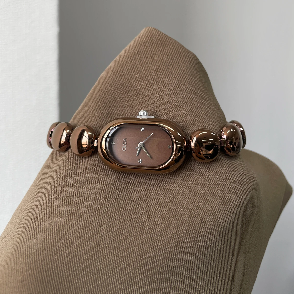 CILOA 2026 New Women's Bracelet-Style Brand Artistic Watch - High-Appearance, Waterproof Quartz, Two Logos Shipped Randomly