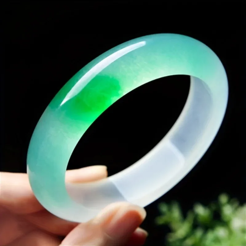 

Quartz Rock Yang Green Bracelet Floating Green Flower Color Women's Flat Strip Bracelet