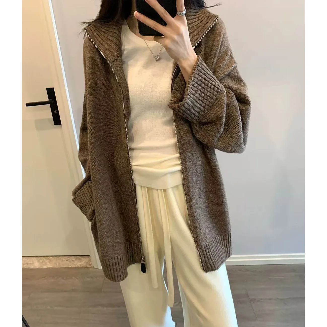 

Women Cardigan Sweaters Coats Zipper Jackets Stand Collar Full Sleeve Jumpers Y2k Streetwear Elegant Knit Coat Autumn Winter