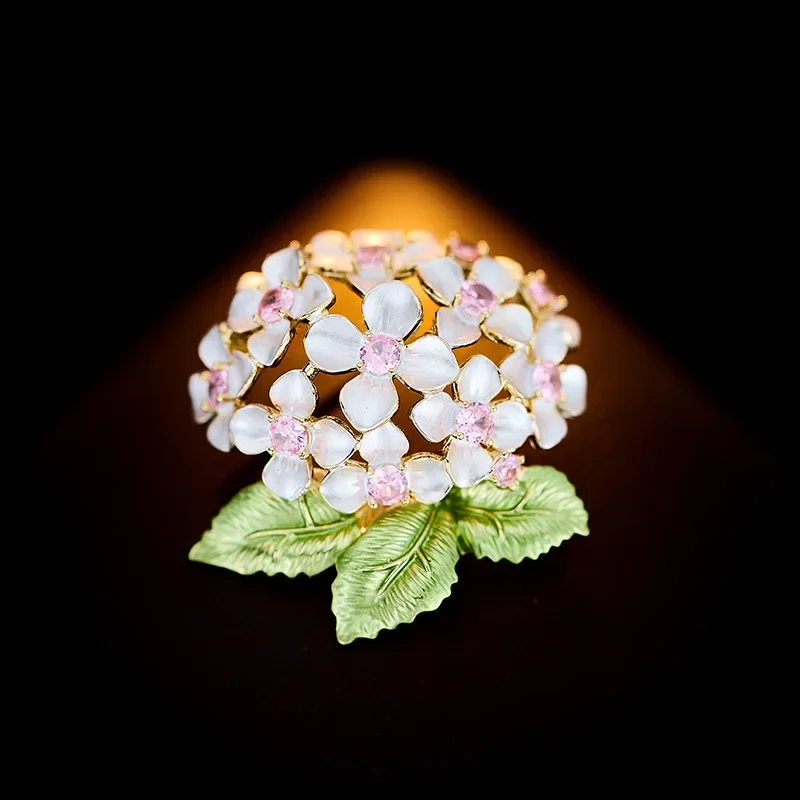 Высококачественная, элегантная, изысканная и нишевая традиционная китайская ретро-брошь, универсальная брошь-аксессуар.