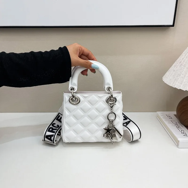 

Luxury Mini Female Bag Handbag Versatile Portable Crossbody Bag Chic Accessory For Stylish Daily Use