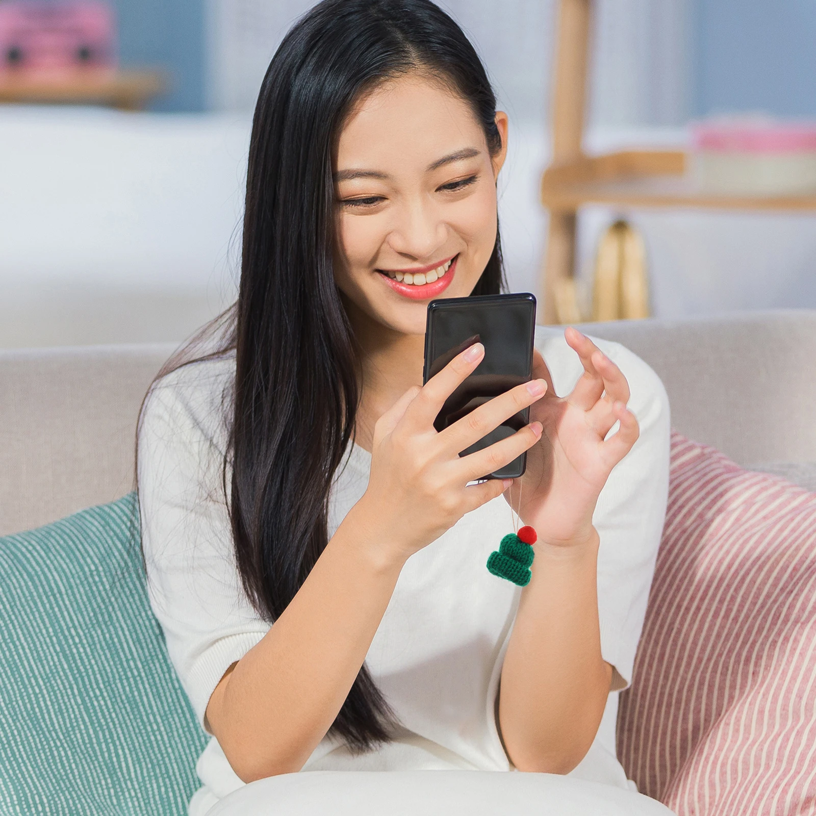 

20Pcs Mini Santa Hat Woolen Handmade Hats for Christmas Decor DIY Craft Projects Phone Case Bag Shoe Ornament Unique Gift Idea