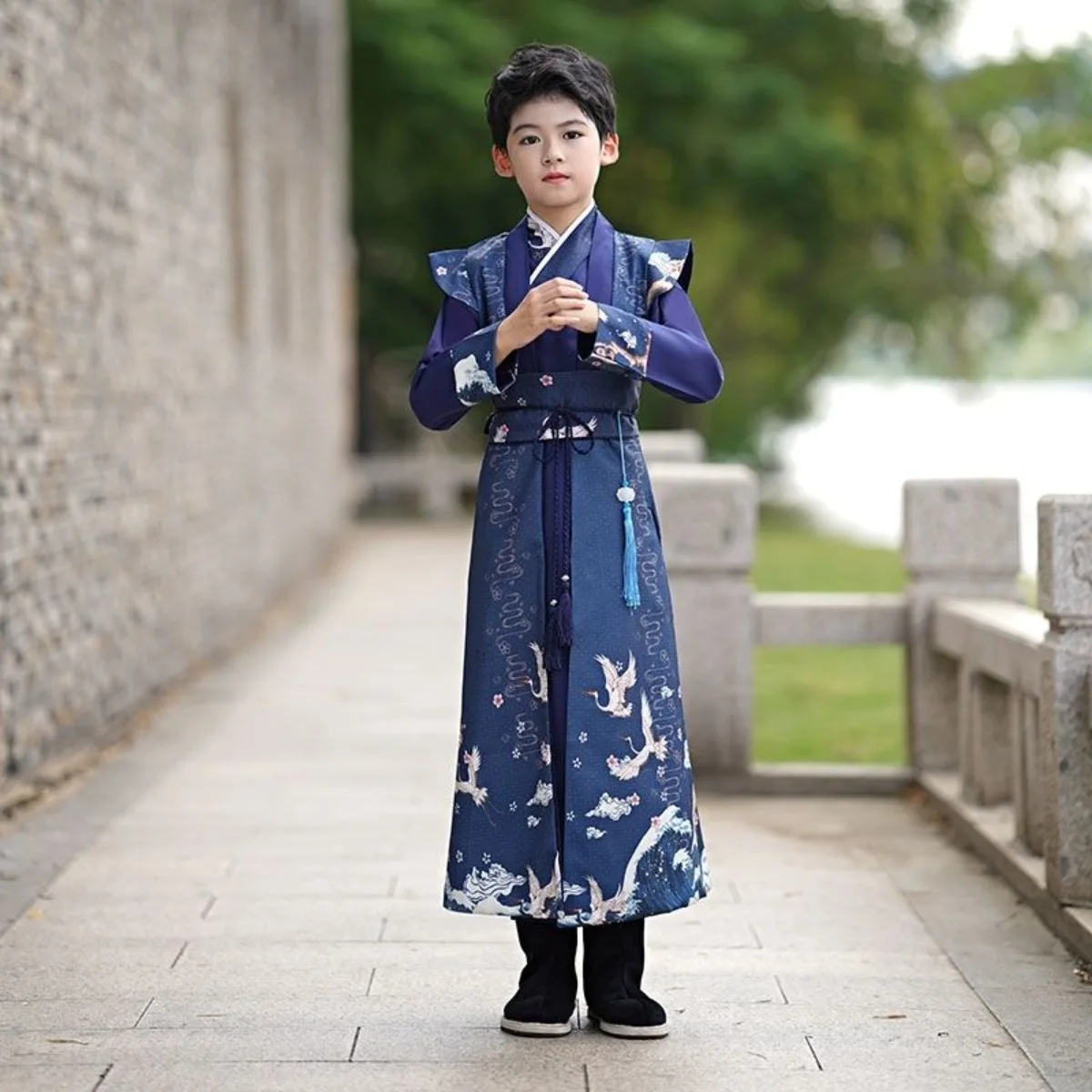 2026年新作夏用男の子漢服、中国風古代衣装、ハンサムな唐服＆国学衣装、子供向けパフォーマンス用