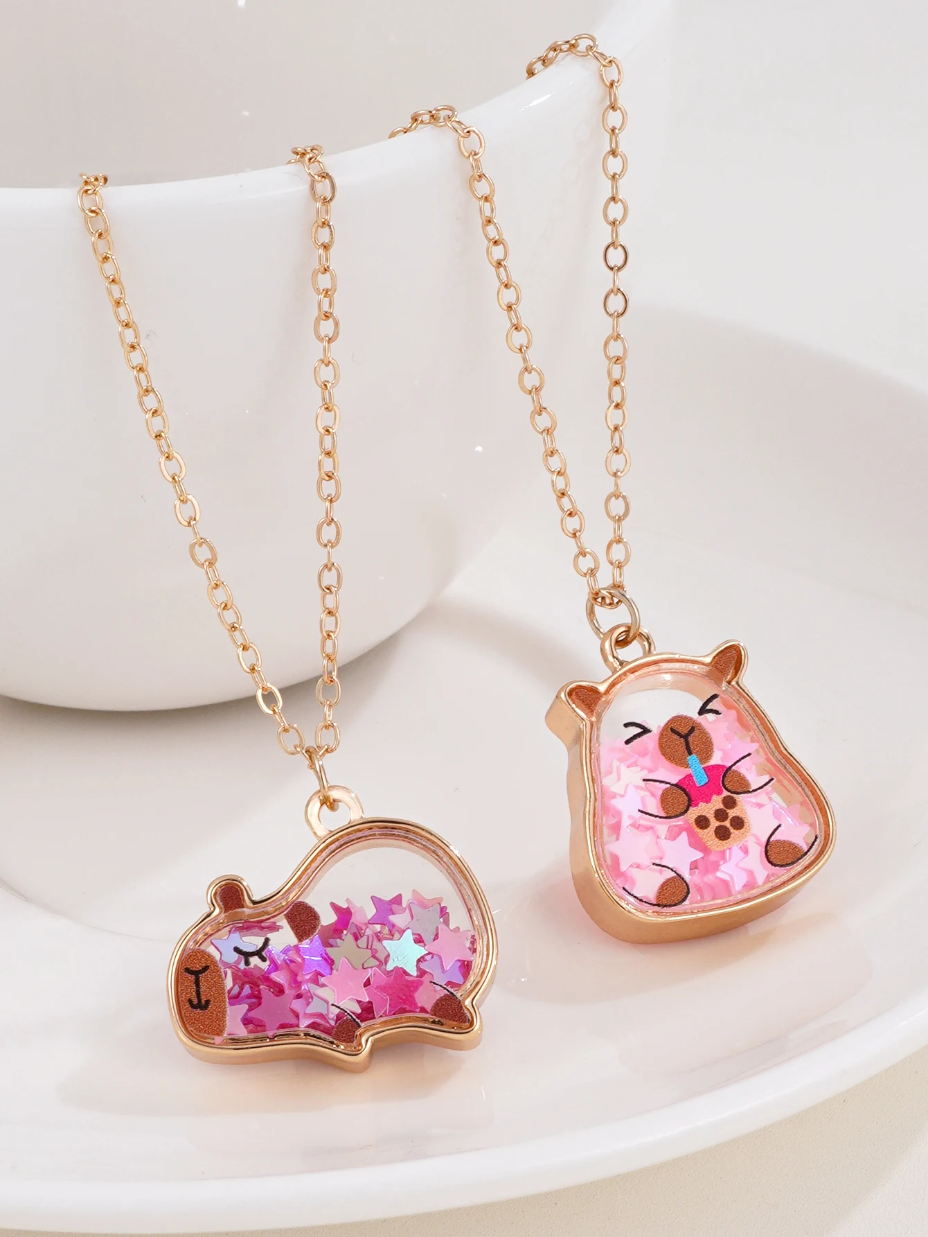 Colar com Pingente de Capivara Fofa para Crianças, com Lantejoulas de Areia Movediça e Charm de Estrela, para Meninas, Conjunto de Joias de Amizade