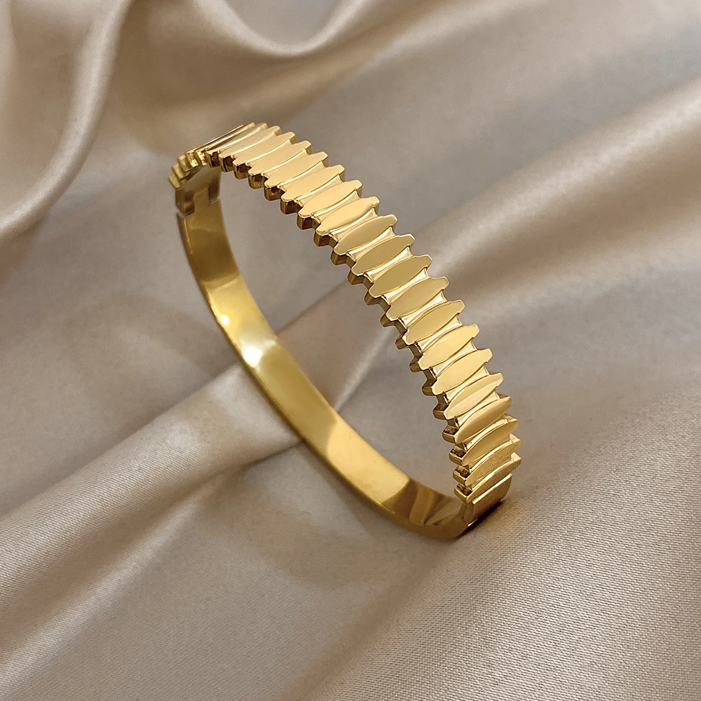 

Punk Golden Chunky Stainless Steel Wide Bracelet Women Irregular Vertical Stripe Cuff Spring Bangle Waterproof Jewelry Gift