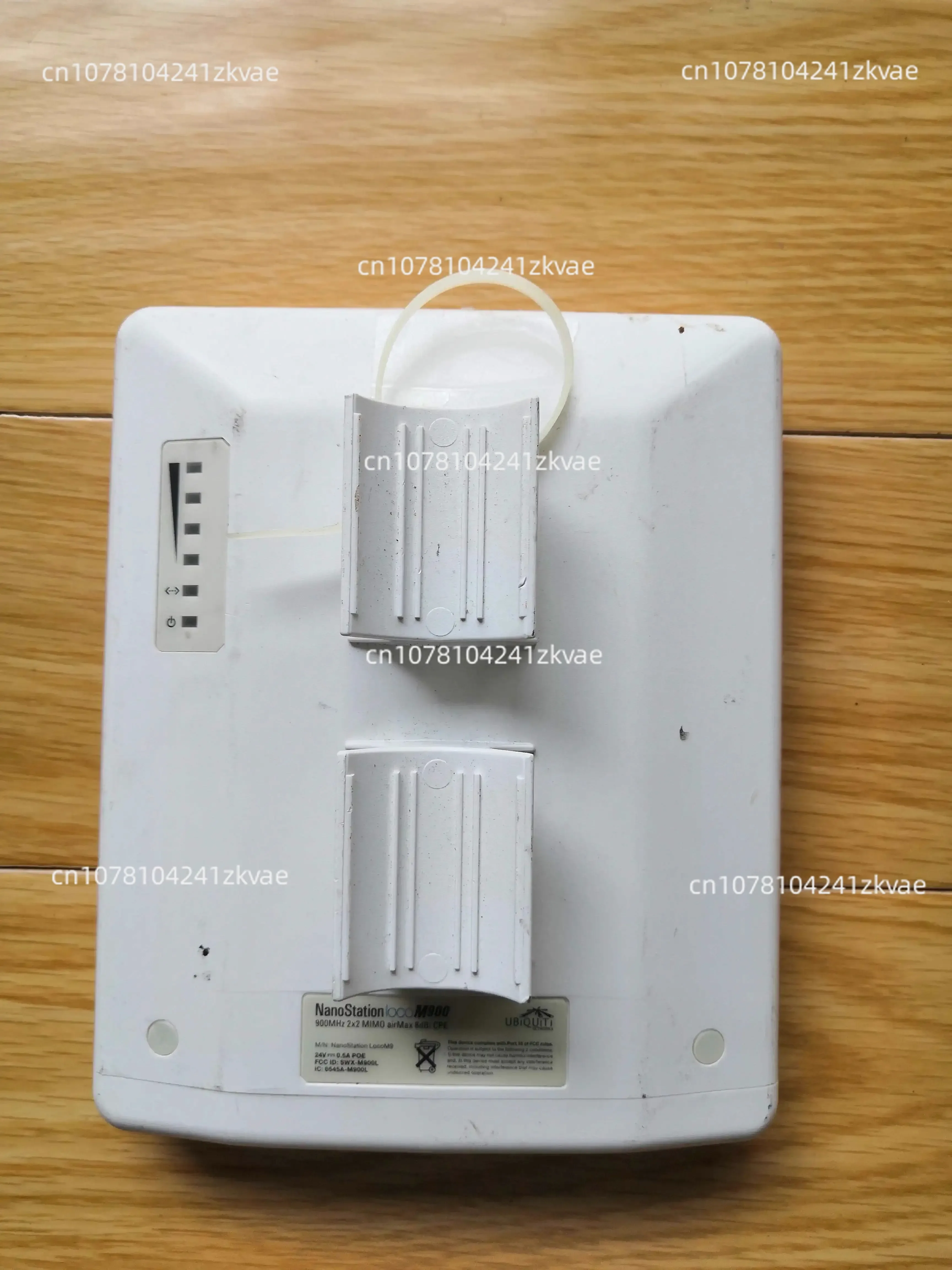 

Original ubnt NanoBridge NanoStation loco m900 point-to-point monitoring wireless bridge