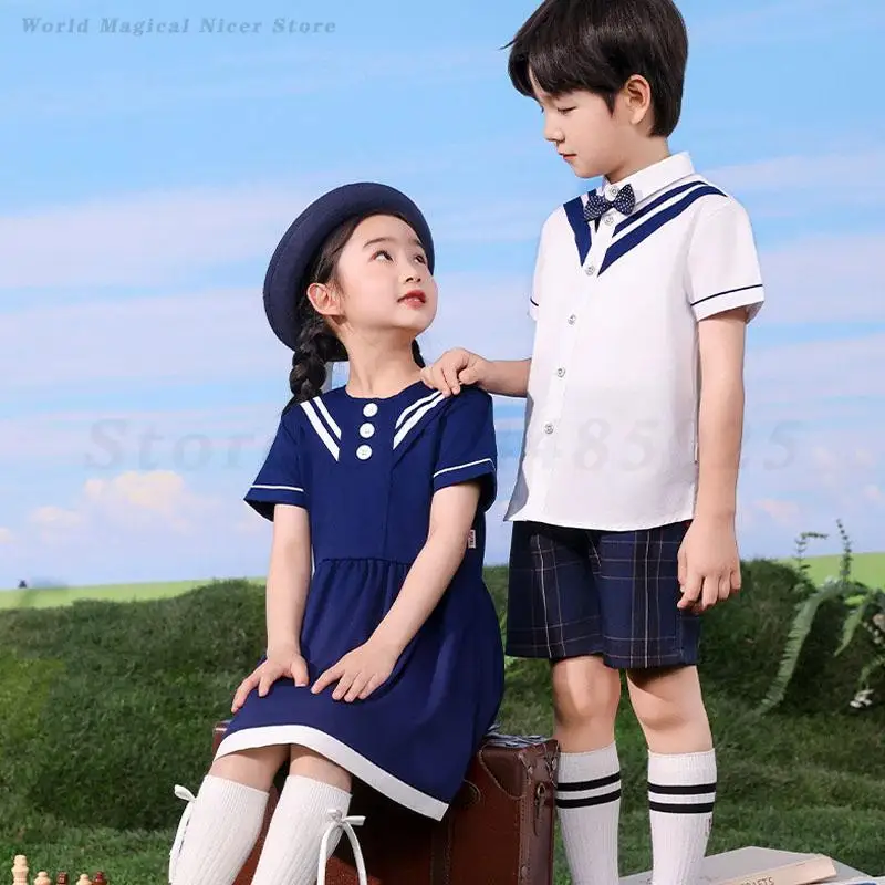 Uniforme scolastica per la scuola materna Abbigliamento per la scuola primaria per bambini Camicia a maniche corte Pantaloncini Abito blu navy Tuta per ragazzi e ragazze