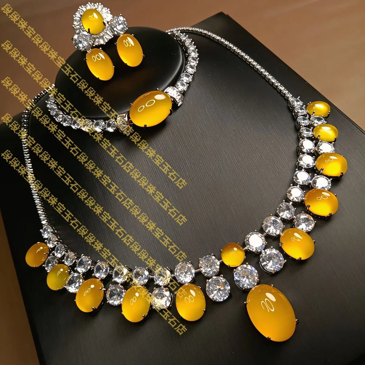 Nuevo conjunto de cuatro piezas de joyería de calcedonia color hielo de alta fidelidad, collar de jade de lujo, moderno, para banquete, ropa antigua, Hanfu, versátil