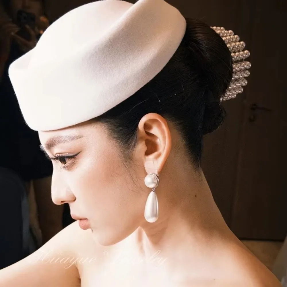 

Новые британские цилиндры в стиле ретро, формальный вогнутый топ, фетровый берет, однотонная шляпа стюардессы для вечеринки, женская шляпа стюардессы, кепка-таблетка