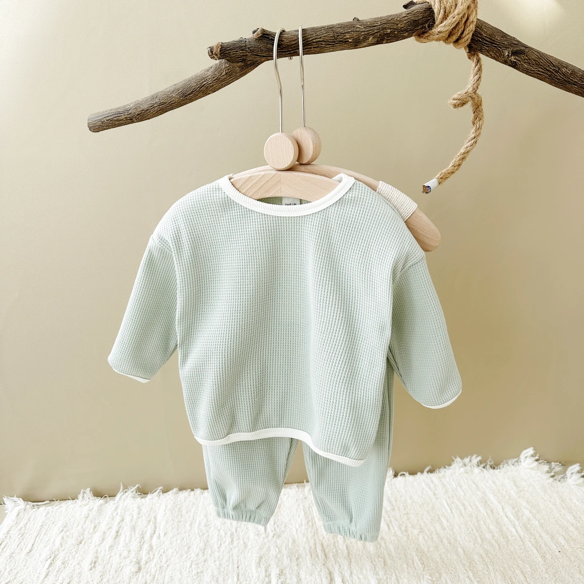 2023 Korean Spring and Autumn Baby Set Cotton Waffle Panel Top Pullover Set Solid Color Loose Elastic Infant/Toddler Sports Set