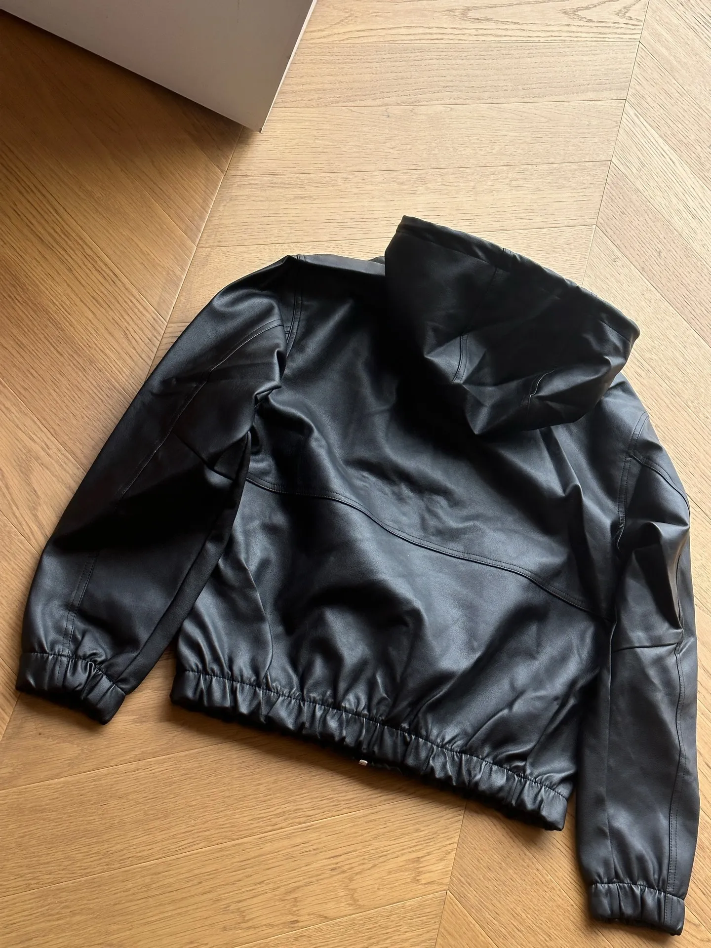 UNDEFEATED Capsule Collection Five-Strike Hooded Leather Jacket | Zip-Up Streetwear Coat with Custom Interior Embroidery