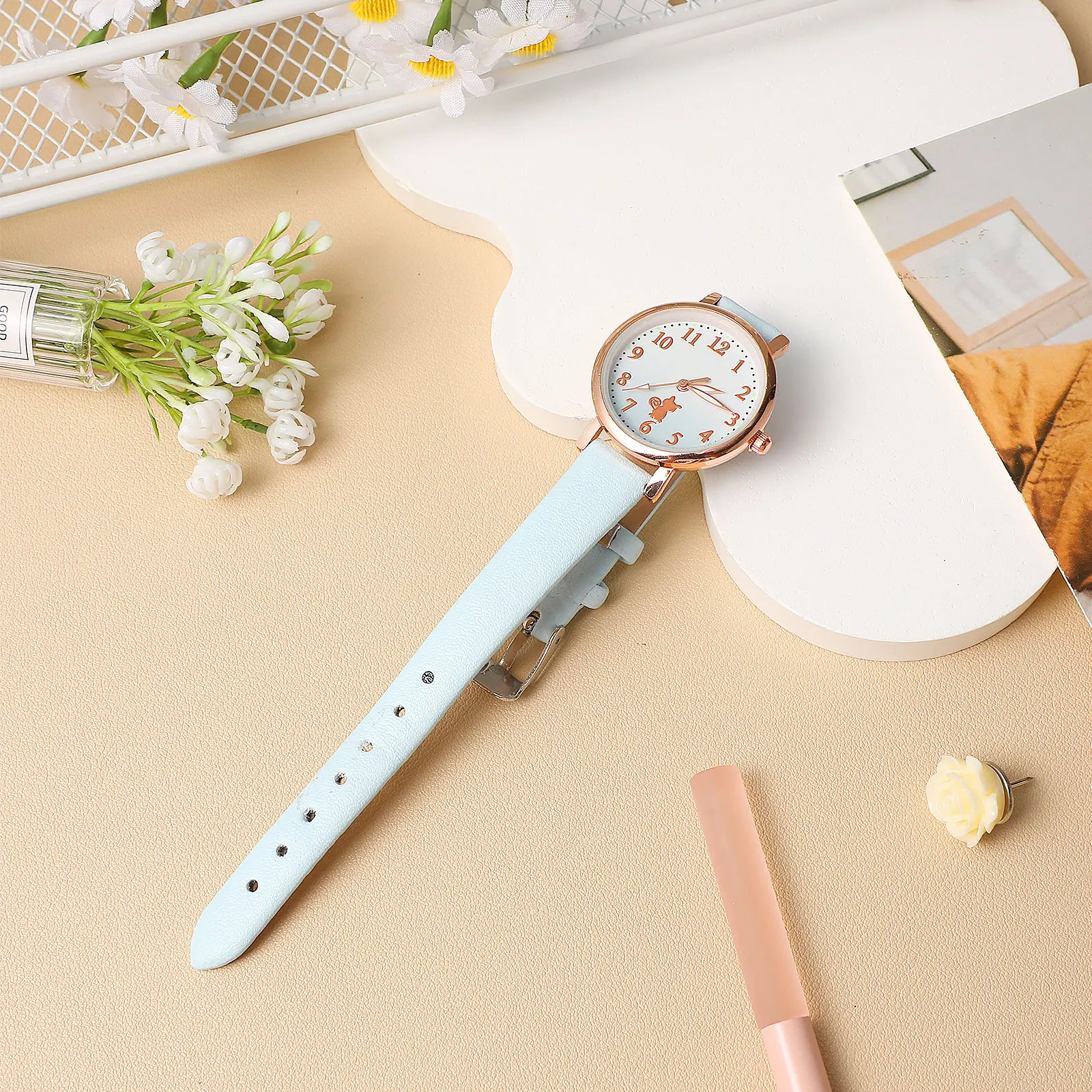 

Children Night Glow Quartz Watches for Girls Adjustable Strap Kids Watches Luminous Fashion Lovely Design Gifts