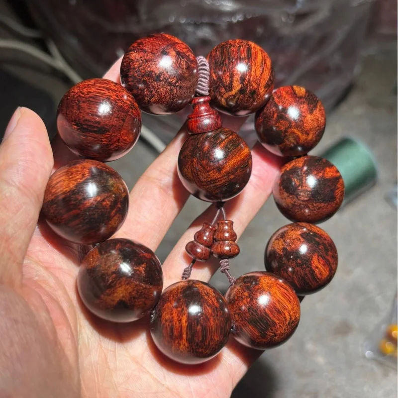 Burmese rattan incense wood small-leaf yellow rosewood Buddhist prayer beads bracelet for men and women, similar to Hainan rosew