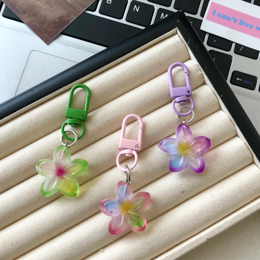 6pcs Sweet Colorful Flower Keychain Hanging Jewelry Resin Mini Keychain Pendant Rope Decoration Bag Decoration Gifts