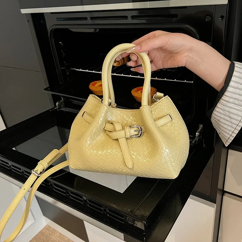 

Сумка на весенний рынок 2025 года, роскошная женская сумка через плечо, шикарная сумка через плечо, универсальная сумка «день-ночь», текстурированная сумка на ремне