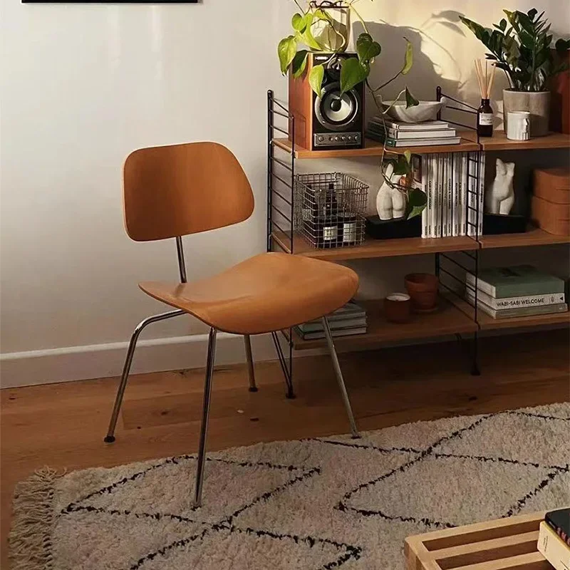 Household restaurant Solid wood backrest Leisure chair Retro coffee Milk tea shop Negotiation table