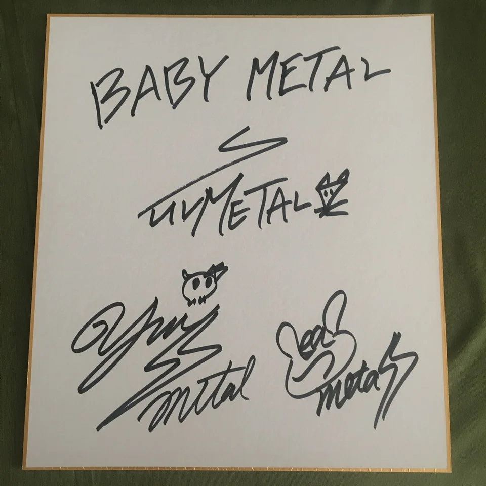 BABYMETAL SU-METAL MOAMETAL MOMOMETAL Autographed Signed Shikishi