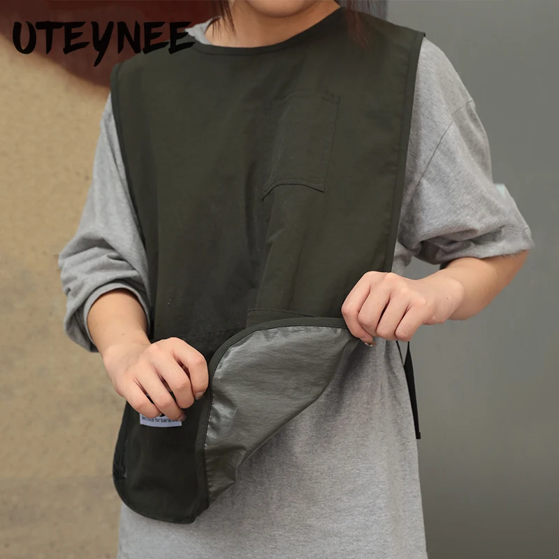 

UTEYNEE Large Full Waterproof Vest Apron with Pockets for Men and Women Kitchen Apron for Cooking Painting Camping BBQ Adult Bib