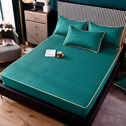Air-Permeable Quilted Mattress Cover Soft Solid Color Bed Pad Protector Cover Twin Queen King size Bed Cover without Pillowcase