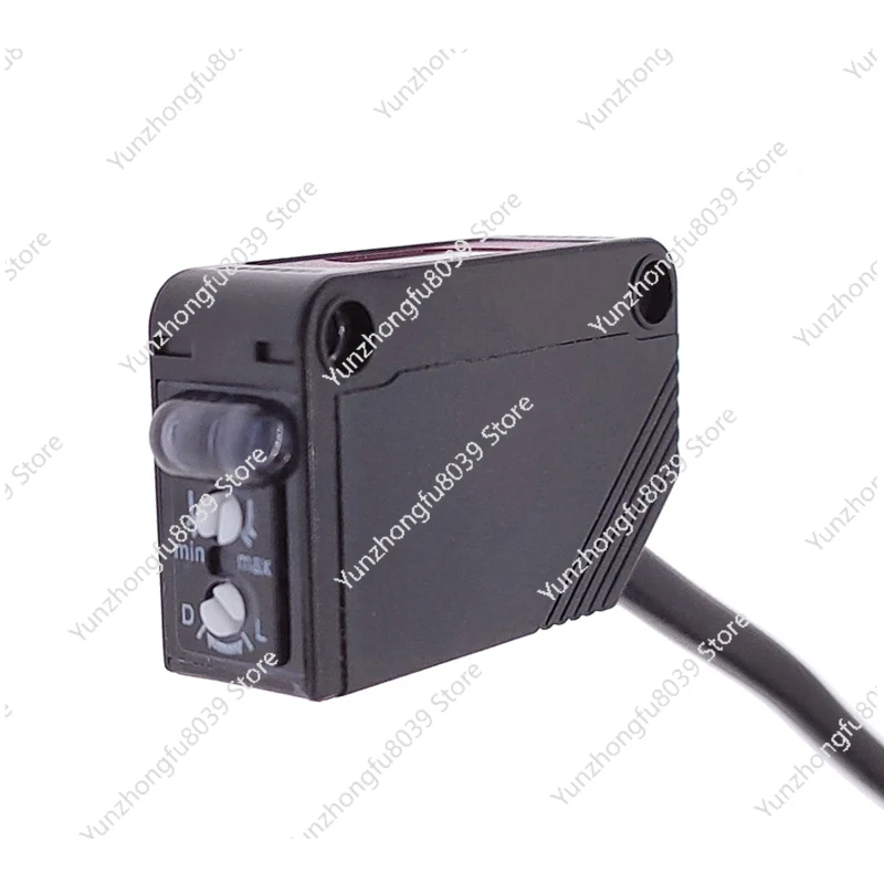 Photoelectric Switch E3Z-D61/D81/R61/R81/LS61/LS81/T61 Diffuse Reflection DC12-24V Infrared Sensor with Bracket NPN PNP