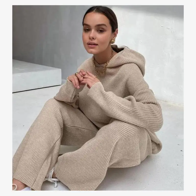 

Женский комплект из 2 предметов: спортивный костюм с худи и длинными брюками из полиэстера, повседневный, удобный, весенний, модный