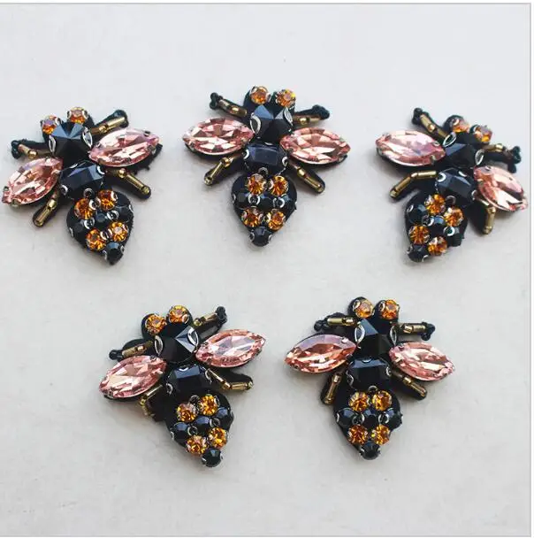 1Pcs Rhinestone Bee Beaded Patch for Clothing Sewing on Beading Applique Clothes Shoes Bags Decoration Patch DIY Apparel