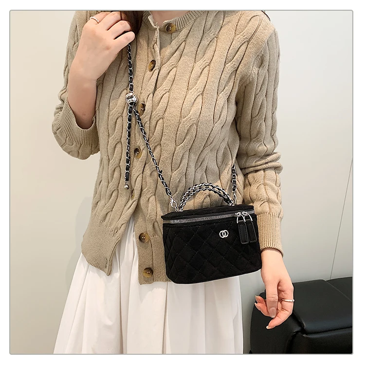 

Современно-элегантная новинка 2025 года, женская роскошная брендовая кожаная сумка на плечо, известный дизайнер, популярная простая классика