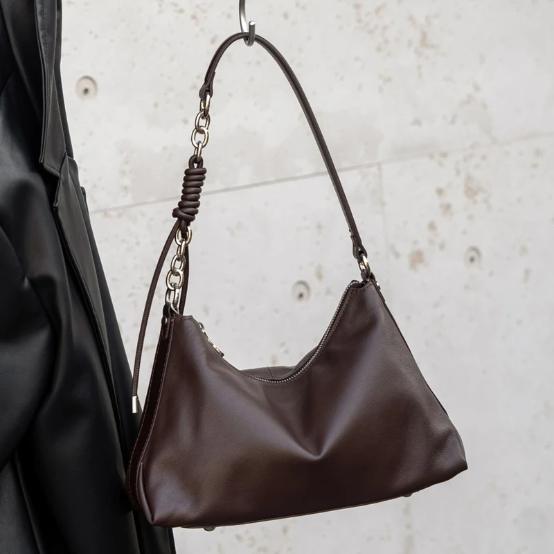 Hifashion خمر البقرة جلد طبيعي لينة المتشرد حقائب كتف للنساء 2025 الفاخرة مصمم نصف القمر Crossbody حقائب سيدات