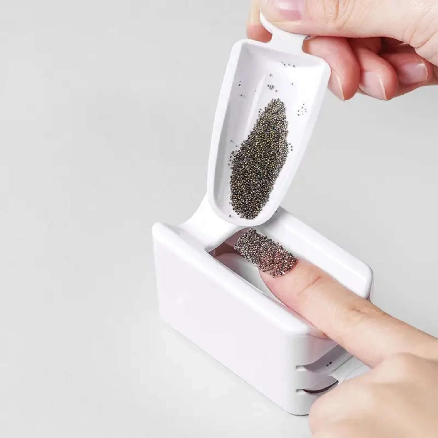 

High-Quality and Eco-Friendly Portable Nail Tools and Accessories for Organizing and Storing Nail Powder - Precise Application w