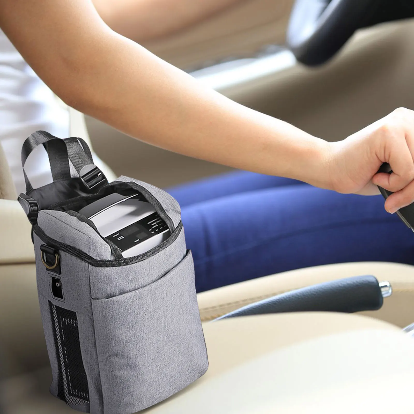 

Очиститель воздуха VARON на открытом воздухе, перезаряжаемый, регулируемый поток 1–6%, импульсный поток Concentra, портативный для инвалидных колясок/интераров/путешествий