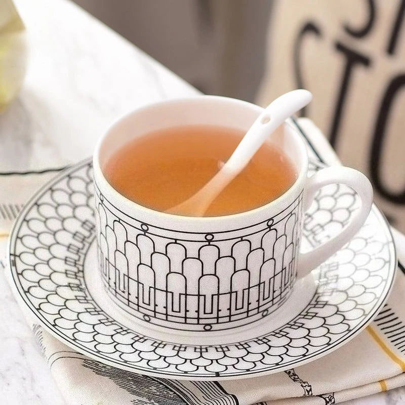 

Набор тарелок для стейка из рыбьей чешуи, креативная керамическая бытовая плоская тарелка, миска, ложка, чашка и блюдце, посуда в западном стиле